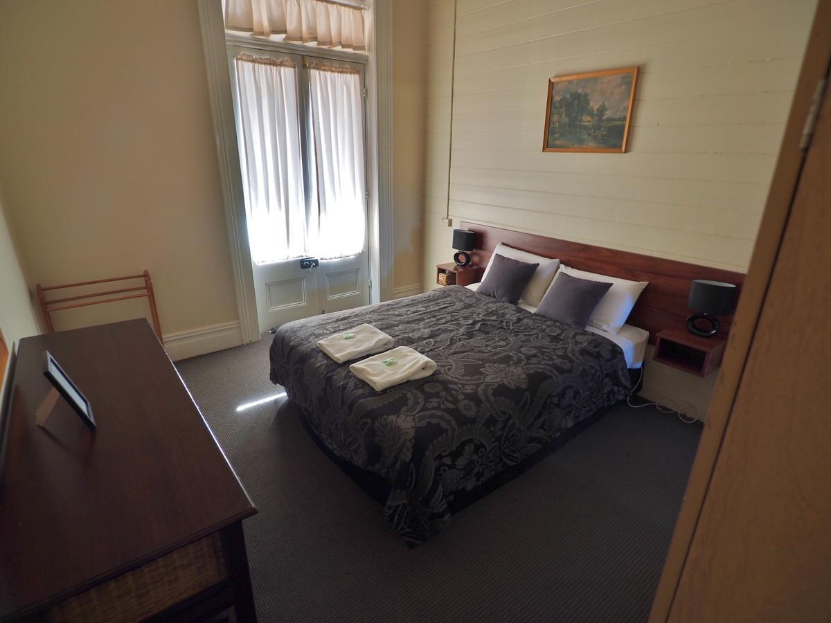 Great Central Hotel Глен Инес Екстериор снимка